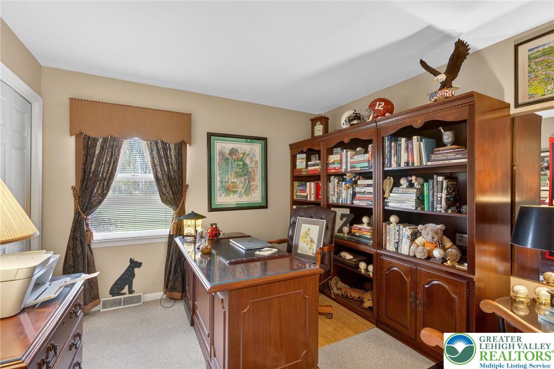 1701 Minesite Road Allentown, PA 18103 - Photo 40 of 42 Gallery Image 40
