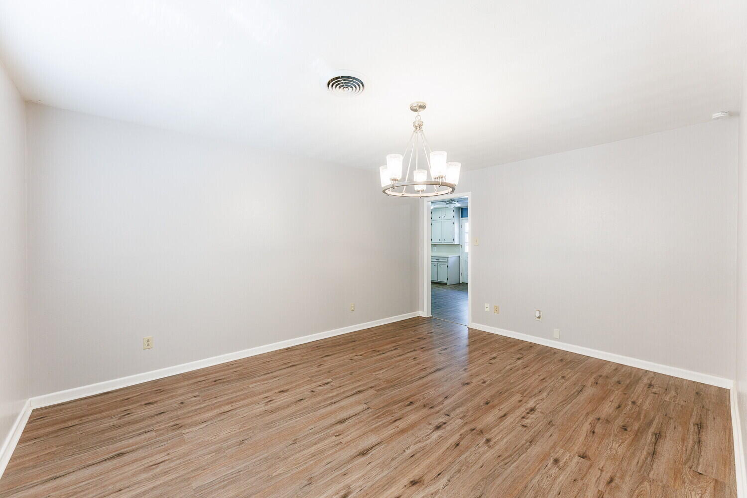 5402 9th Street Lubbock, TX 79416 - Photo 9 of 24 5402 9th-11