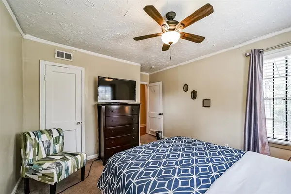 $1,999 | 3423 Ozark Street, Houston, TX 77021