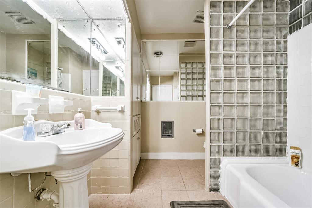 3423 Ozark Street Houston, TX 77021 - Photo 27 of 48