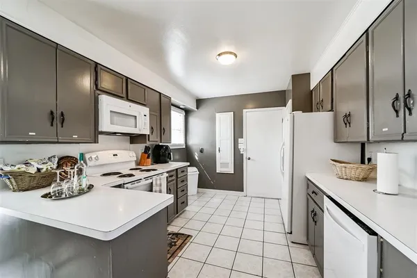 $1,999 | 3423 Ozark Street, Houston, TX 77021