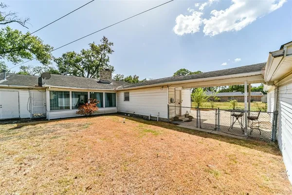 $1,999 | 3423 Ozark Street, Houston, TX 77021