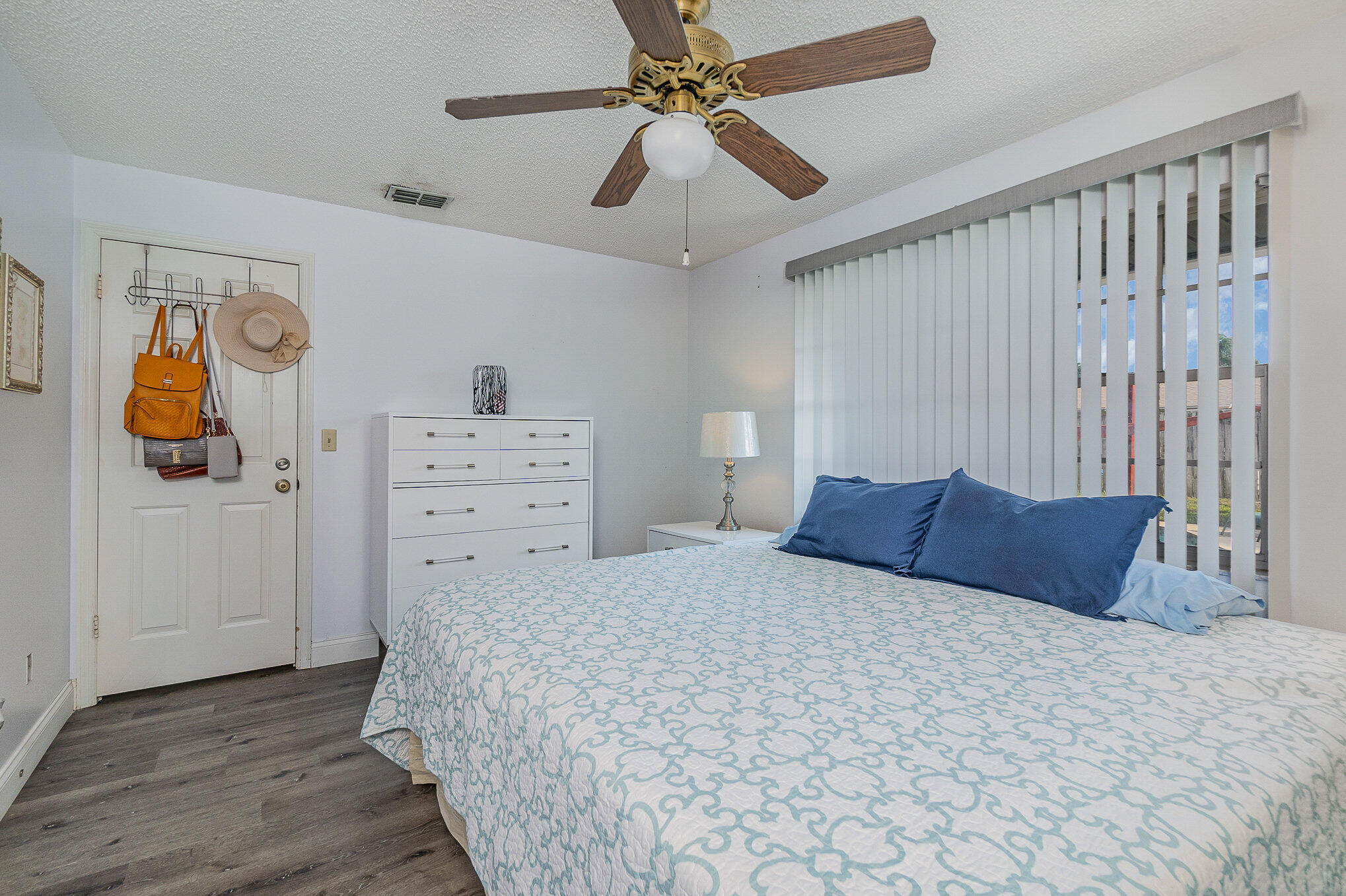 1891 Tallpalm Road Melbourne, FL 32935 - Photo 13 of 28 016_bwm08916-edit