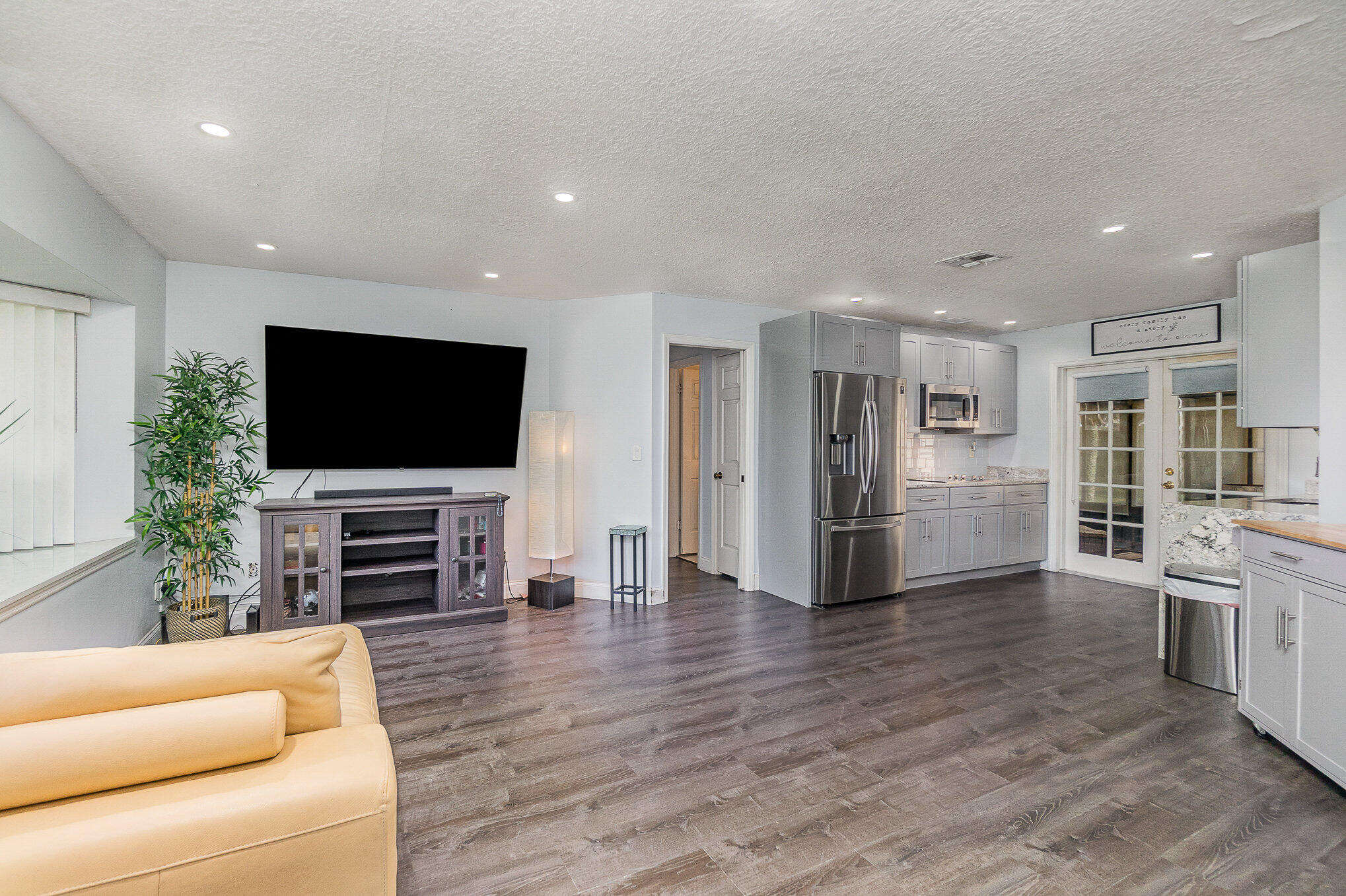 1891 Tallpalm Road Melbourne, FL 32935 - Photo 5 of 28 006_bwm08884-edit