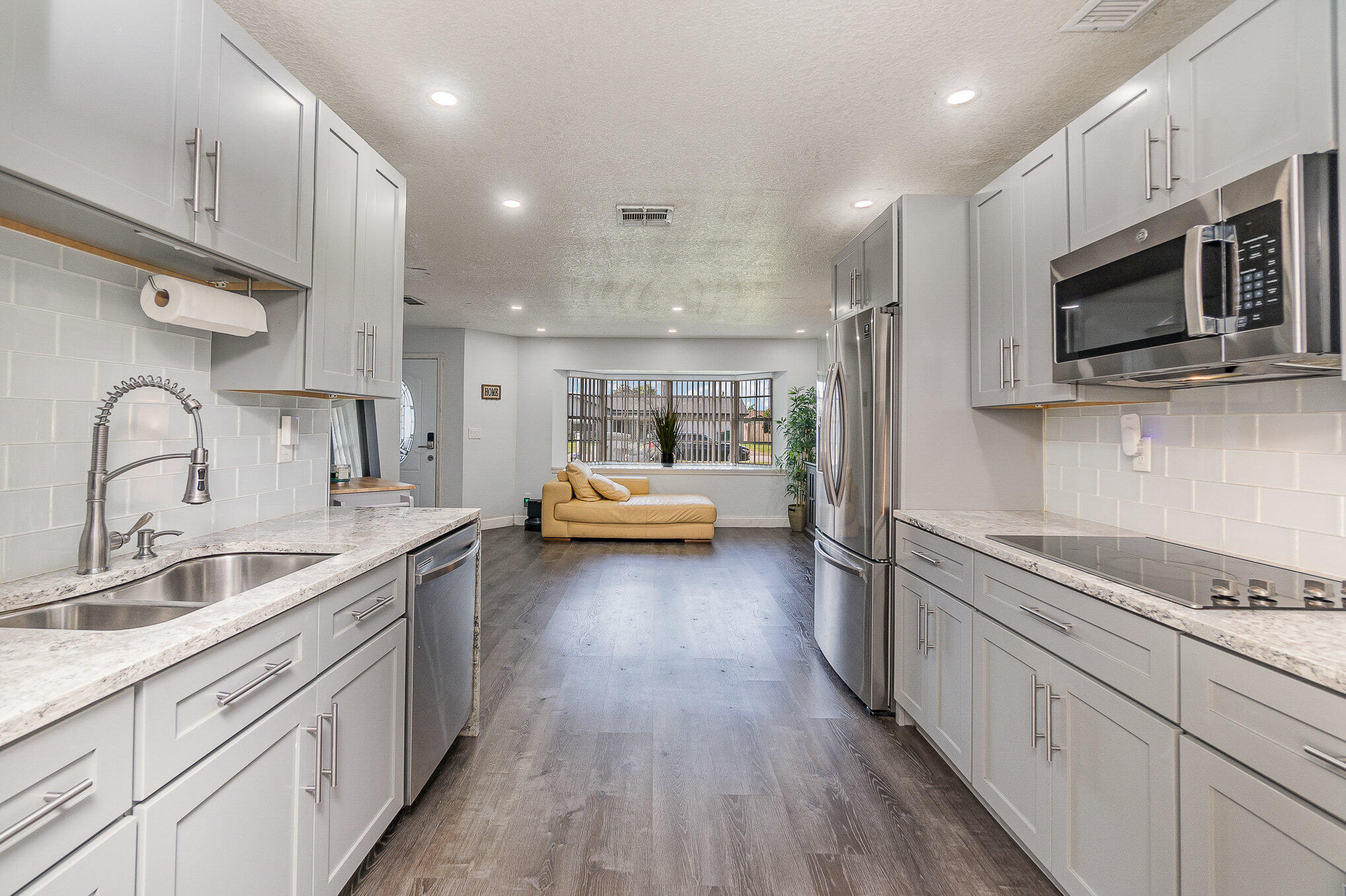 1891 Tallpalm Road Melbourne, FL 32935 - Photo 10 of 28 011_bwm08896-edit