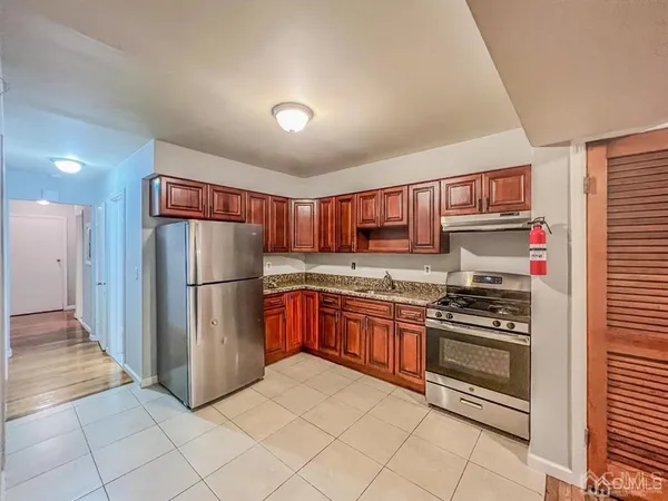 $2,750 | 124 Washington Avenue, Carteret, NJ 07008