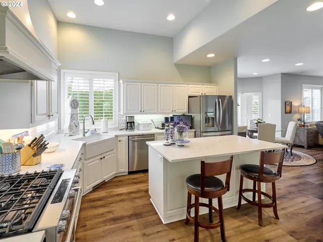 $859,500 | 1380 Ranier Loop Northwest, Salem, OR 97304