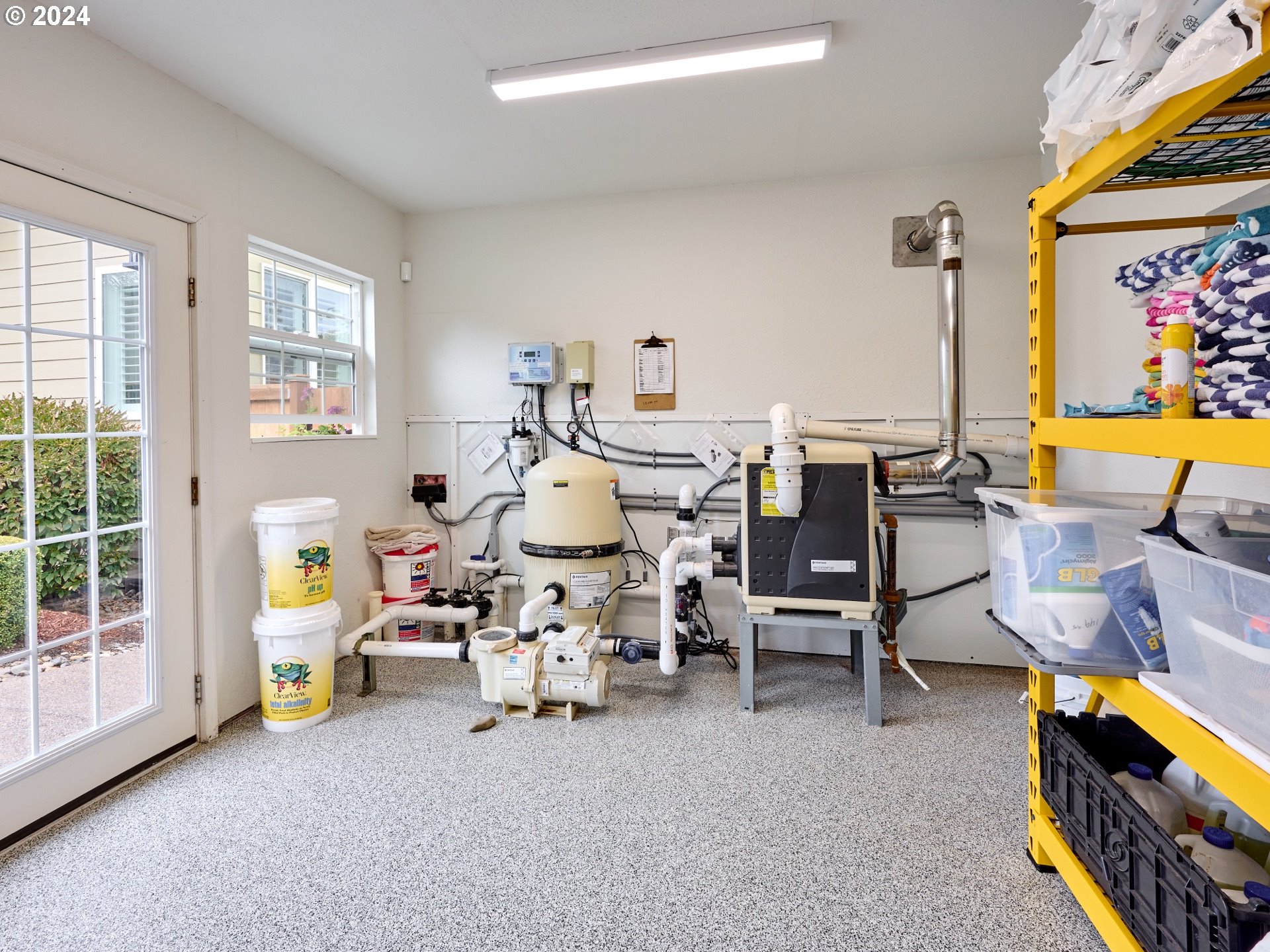 1380 Ranier Loop Northwest Salem, OR 97304 - Photo 37 of 45