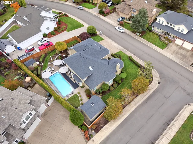 $859,500 | 1380 Ranier Loop Northwest, Salem, OR 97304