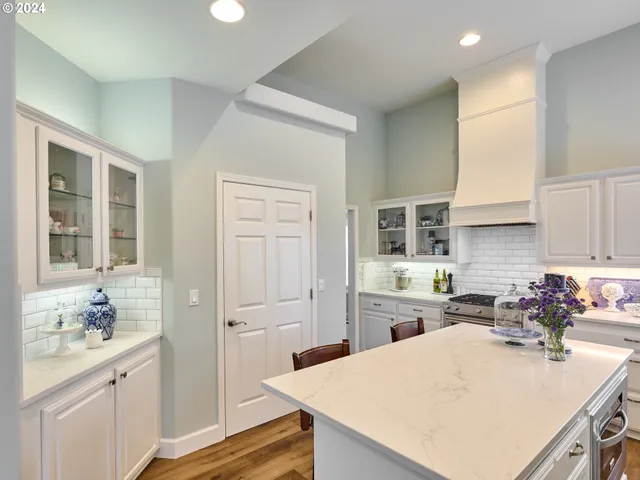 $859,500 | 1380 Ranier Loop Northwest, Salem, OR 97304