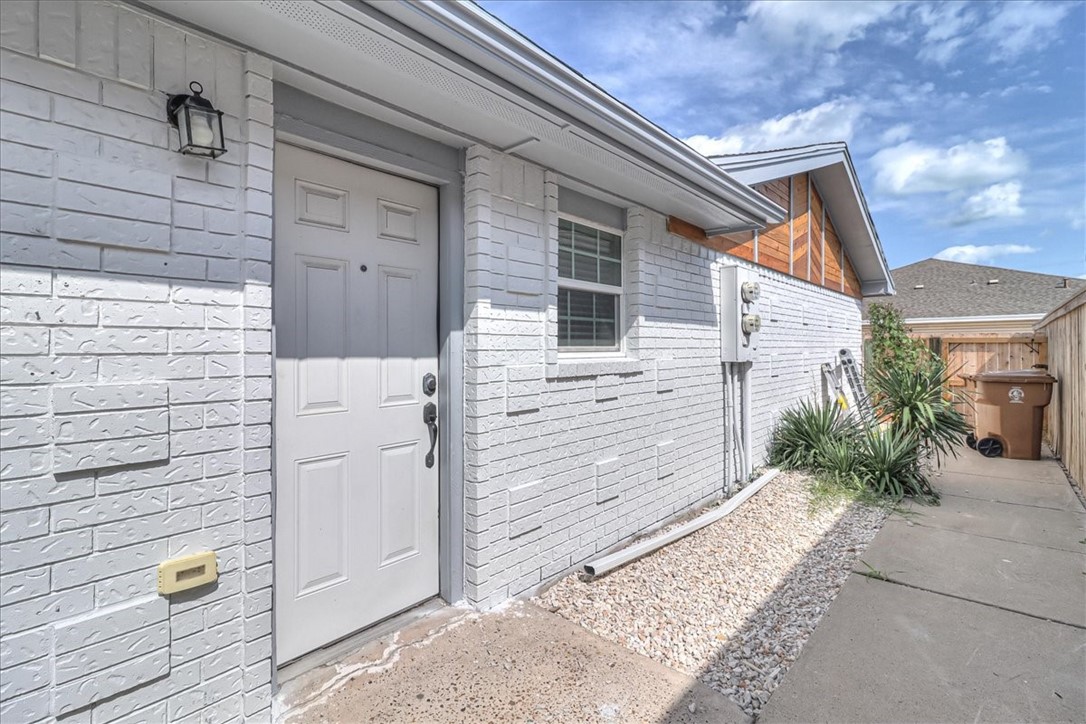 15222 Cruiser Street, Unit B Corpus Christi, TX 78418 - Photo 36 of 40