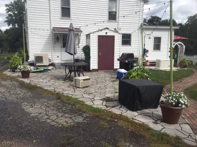 $1,775 | 12 Kiceniuk Road, Annandale, NJ 08801