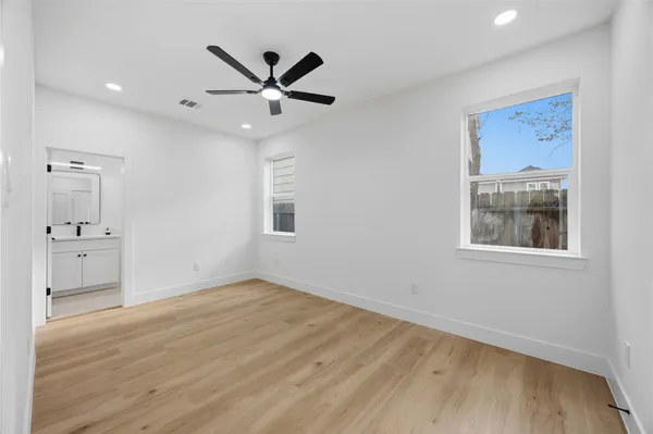 $2,700 | 2014 Yates Street, Houston, TX 77020