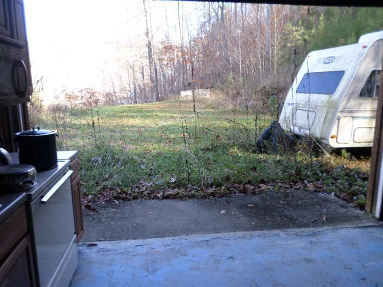 38 Cold Cave Road Wellington, KY 40387 - Photo 4 of 8 Photo 4