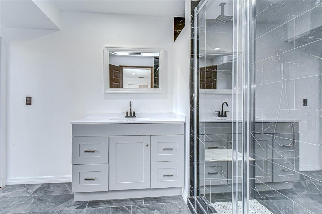 2102 Doefield Court Valrico, FL 33596 - Photo 17 of 36