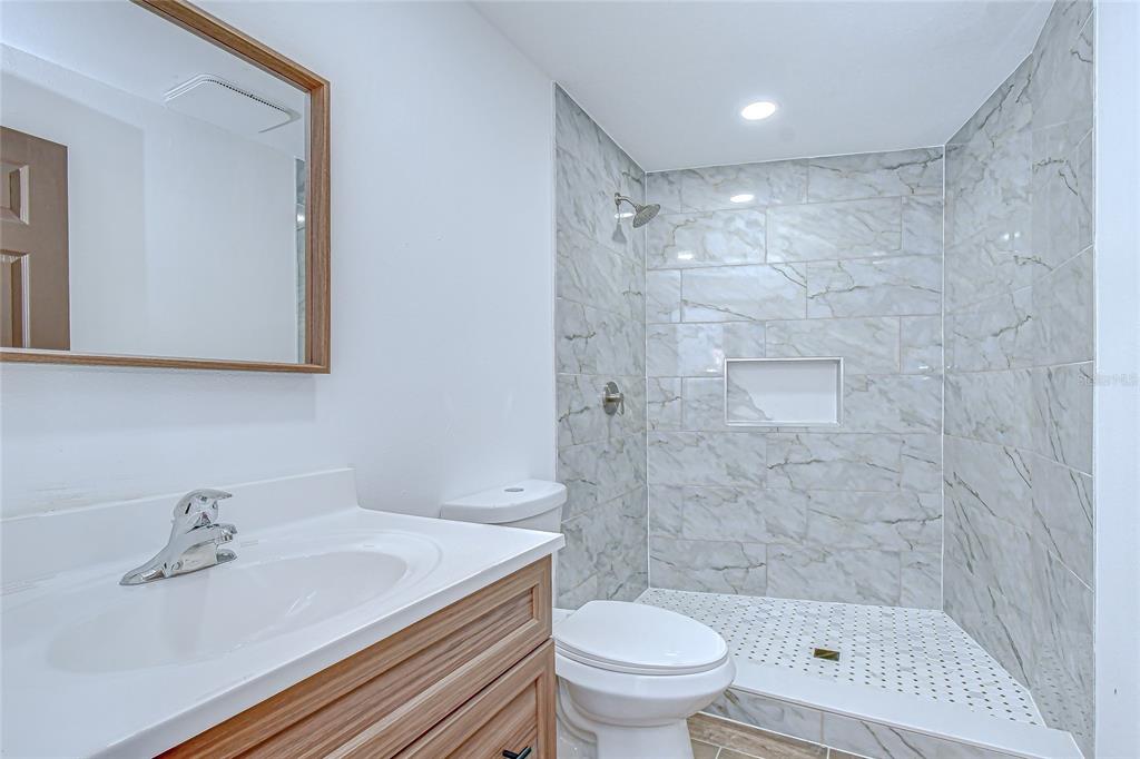 2102 Doefield Court Valrico, FL 33596 - Photo 20 of 36