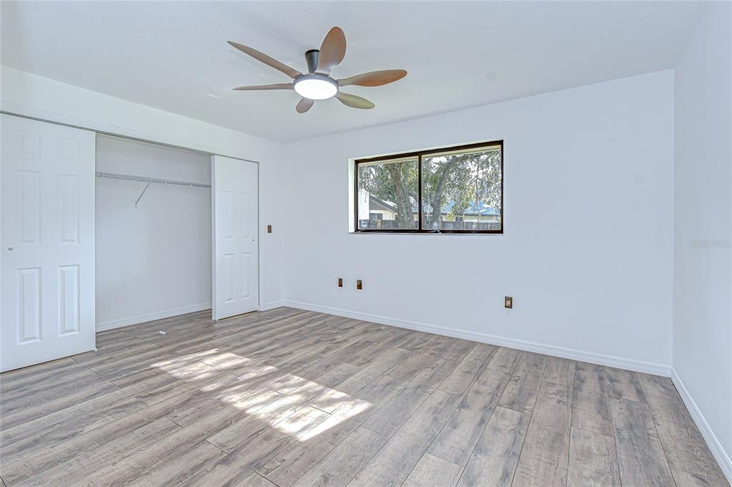 2102 Doefield Court Valrico, FL 33596 - Photo 21 of 36