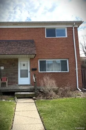 $1,450 | 25 Highland Avenue, Unit 2, Clawson, MI 48017
