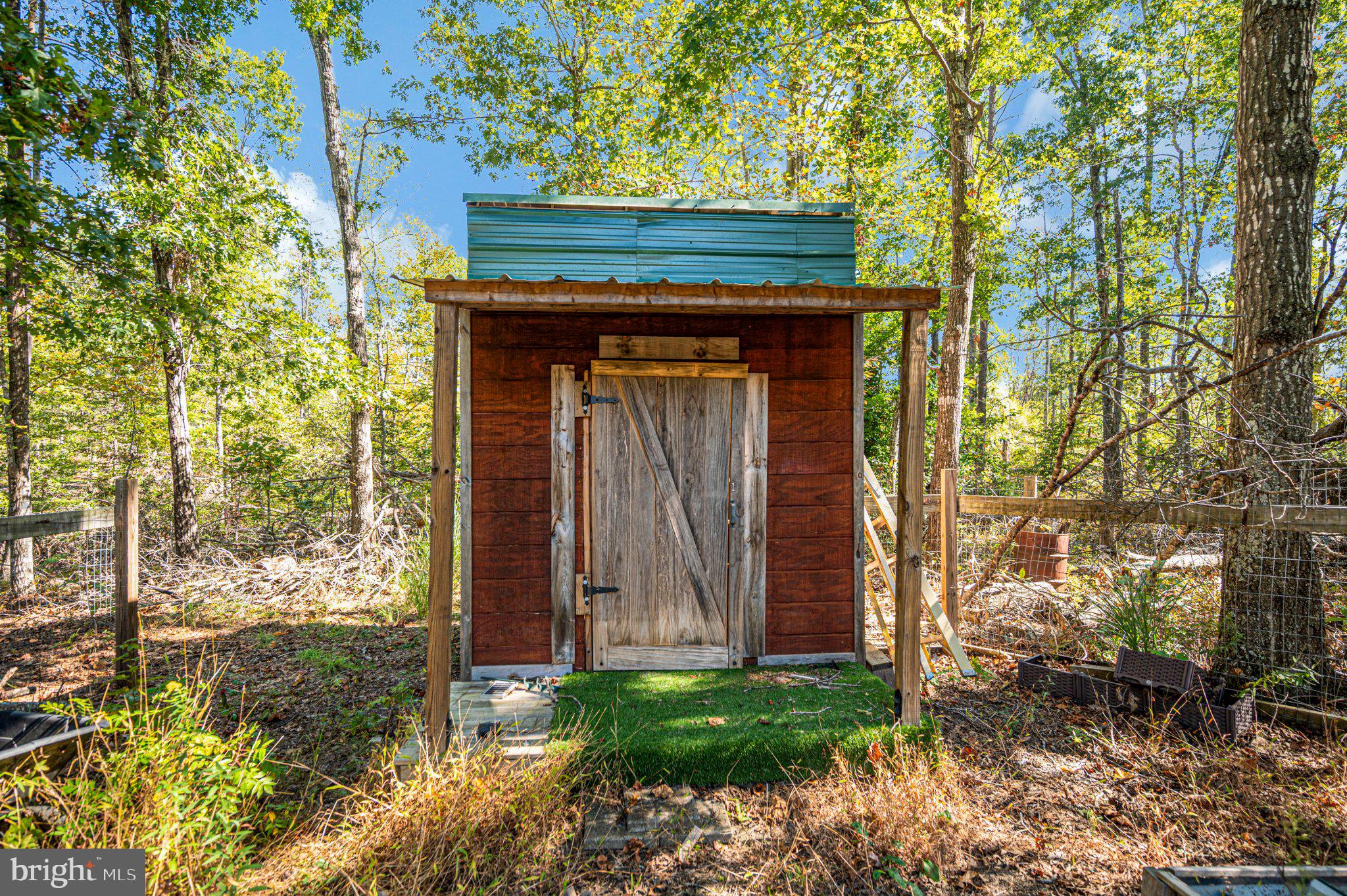 2169 Beaver Dam Road Midland, VA 22728 - Photo 80 of 105 Wood shed