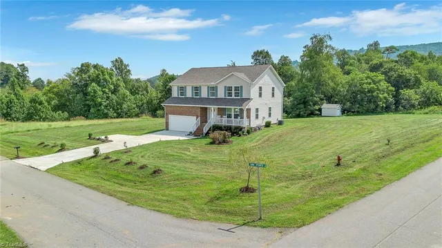 $485,000 | 112 Oak Pointe Lane, Wilkesboro, NC 28697
