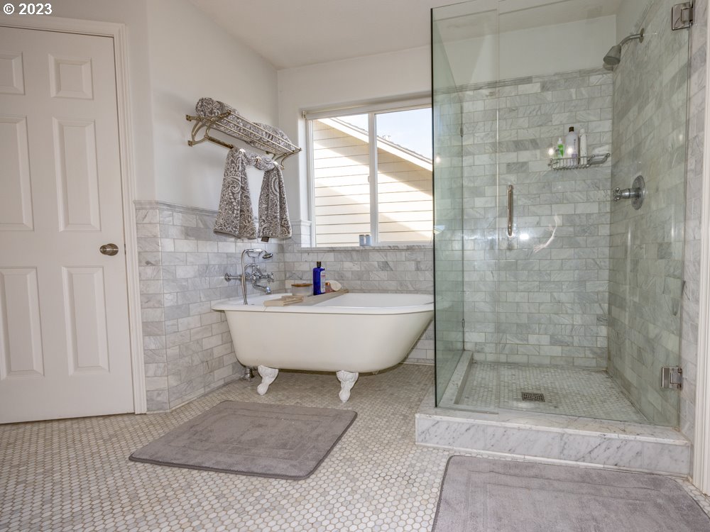 19810 Southeast 4th Way Camas, WA 98607 - Photo 17 of 28 Gallery Image 17