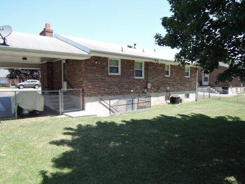 521 Water Oak Road Roanoke, VA 24019 - Photo 5 of 34 DSCN2772
