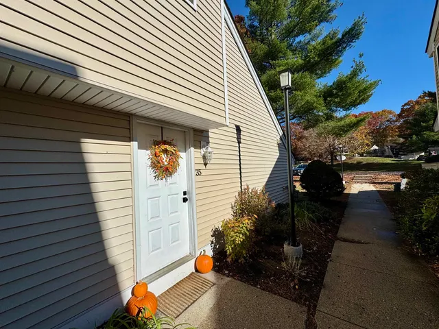 $255,000 | 35 Franklin Heights, Rochester, NH 03867