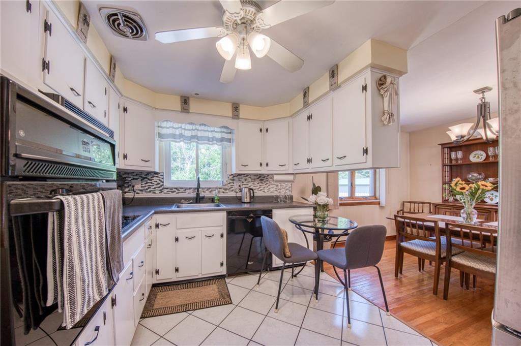 223 Amity Road Glenshaw, PA 15116 - Photo 12 of 42 Another view