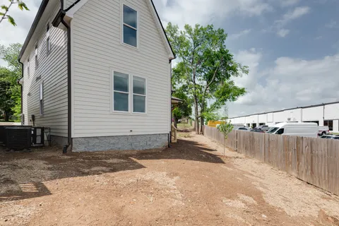 $575,000 | 3800 Syfert Lane, Nashville, TN 37211