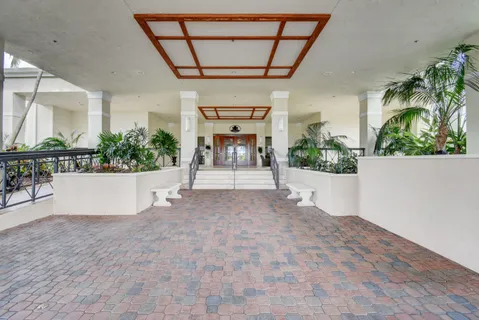 $2,500 | 11268 Aspen Glen Drive, Unit 103, Boynton Beach, FL 33437