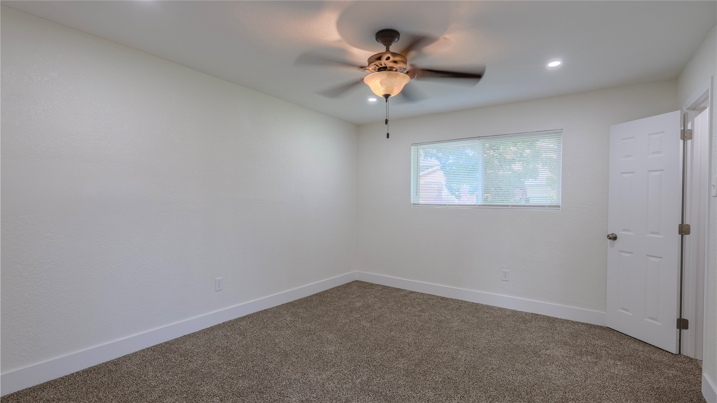 1413 North Avenue R Freeport, TX 77541 - Photo 13 of 23
