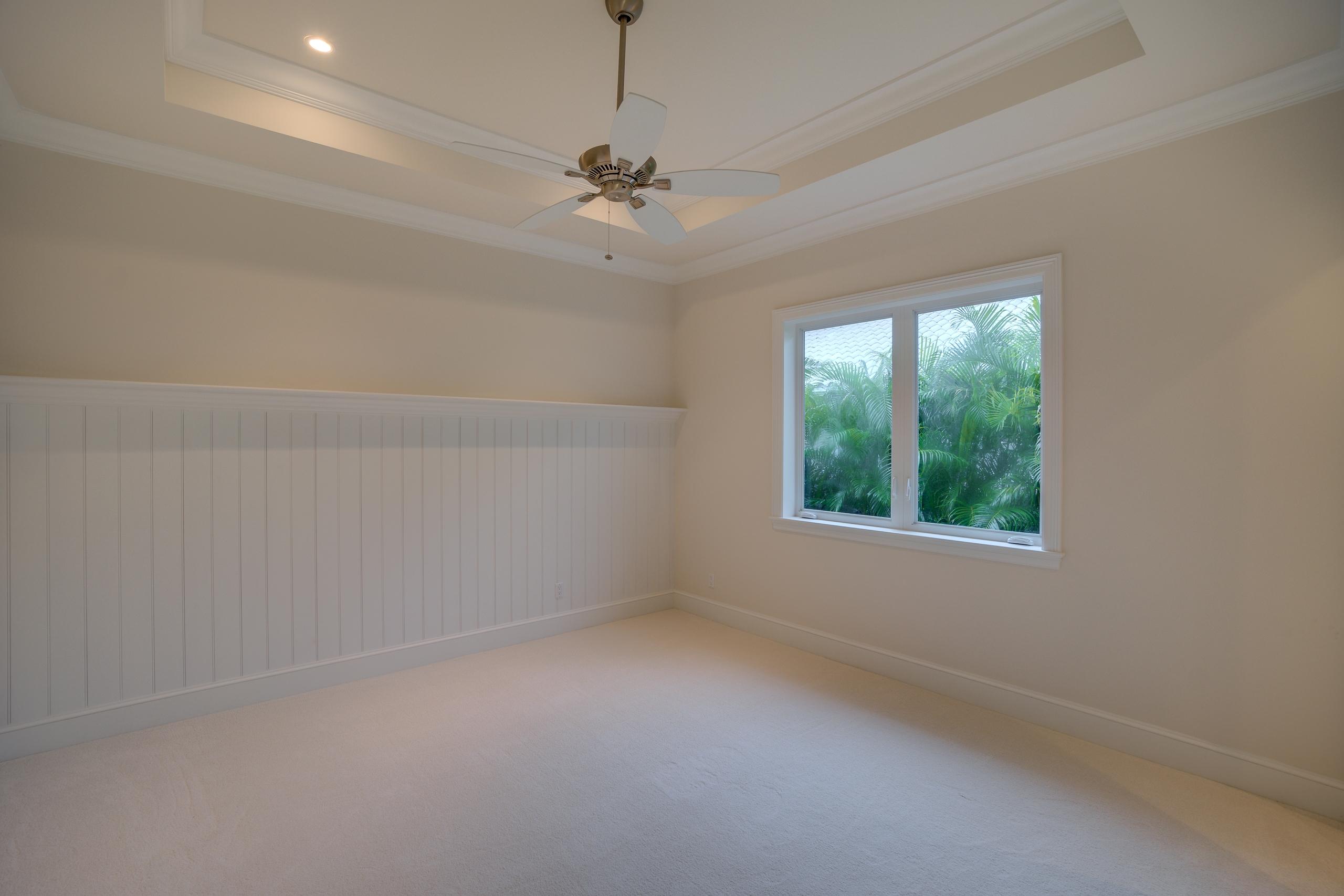 161 Commodore Drive Jupiter, FL 33477 - Photo 14 of 57 161 commodore downstairs guest bed