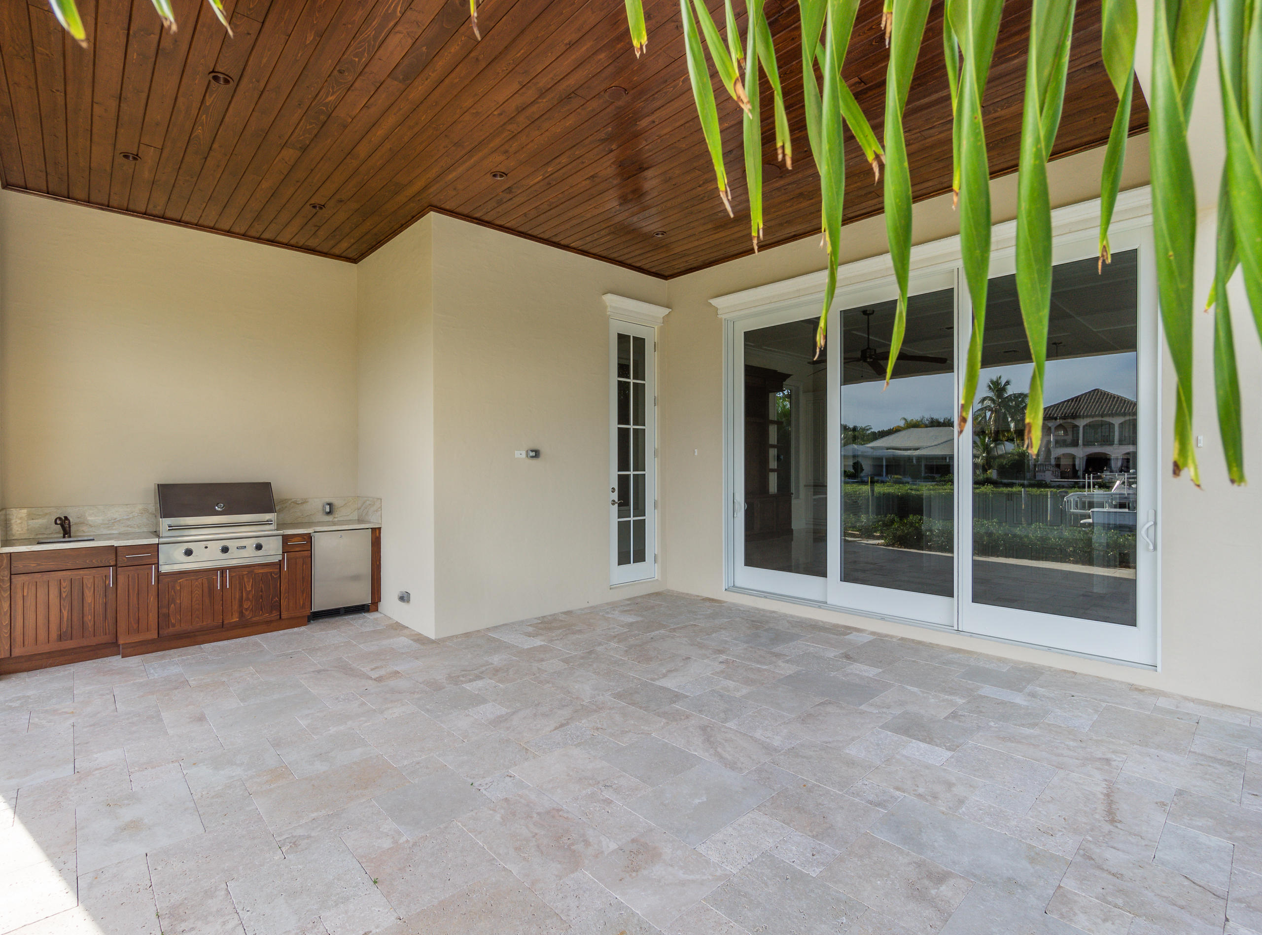 161 Commodore Drive Jupiter, FL 33477 - Photo 22 of 57 Lanai 2