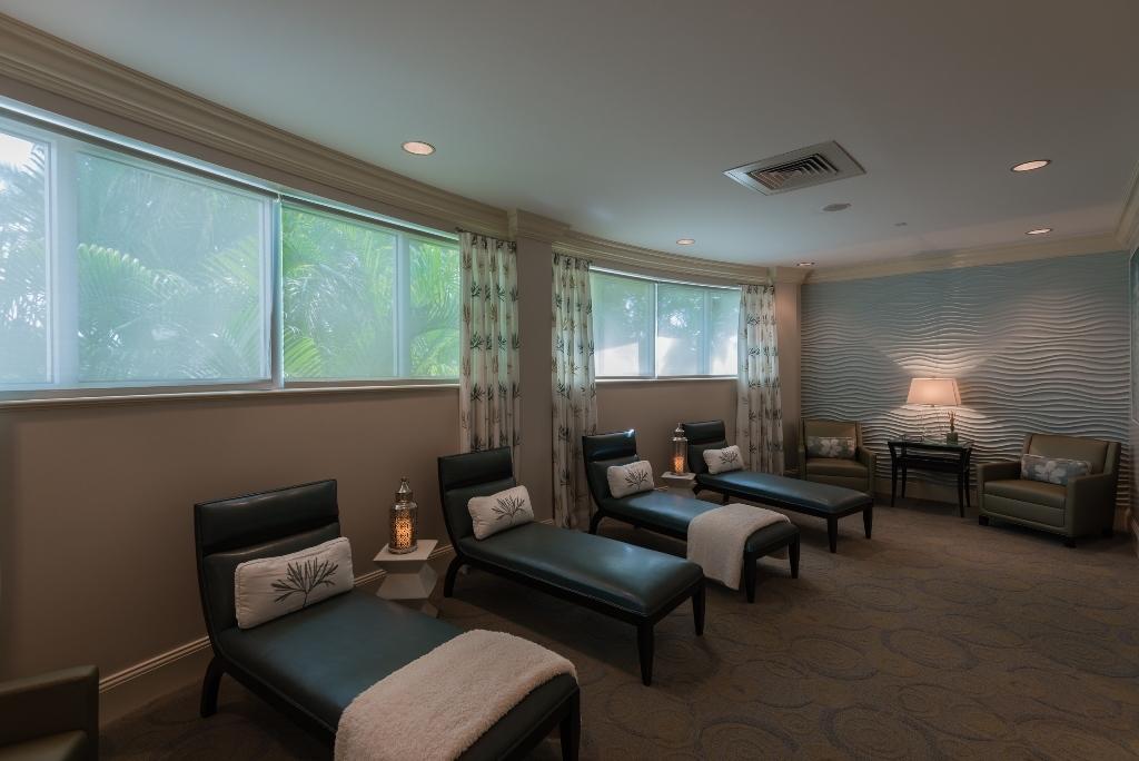 161 Commodore Drive Jupiter, FL 33477 - Photo 39 of 57 9 Spa relaxation Room