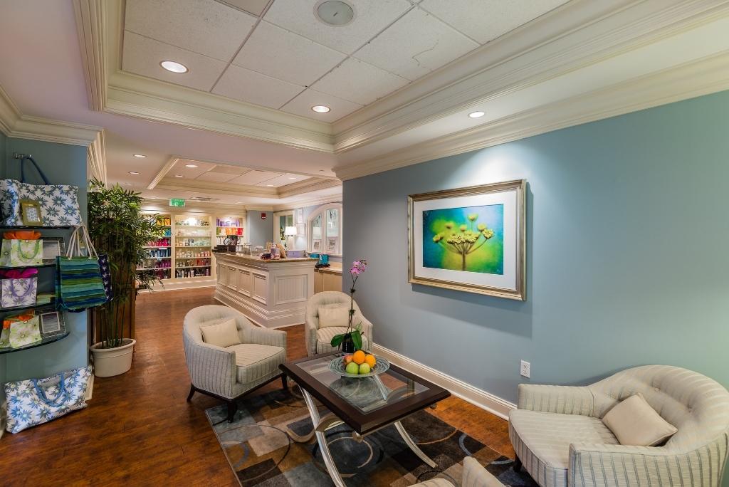 161 Commodore Drive Jupiter, FL 33477 - Photo 40 of 57 10 Salon