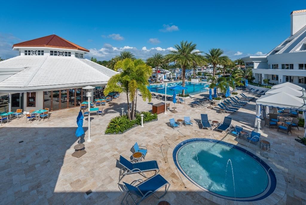 161 Commodore Drive Jupiter, FL 33477 - Photo 45 of 57 14 Club Pools
