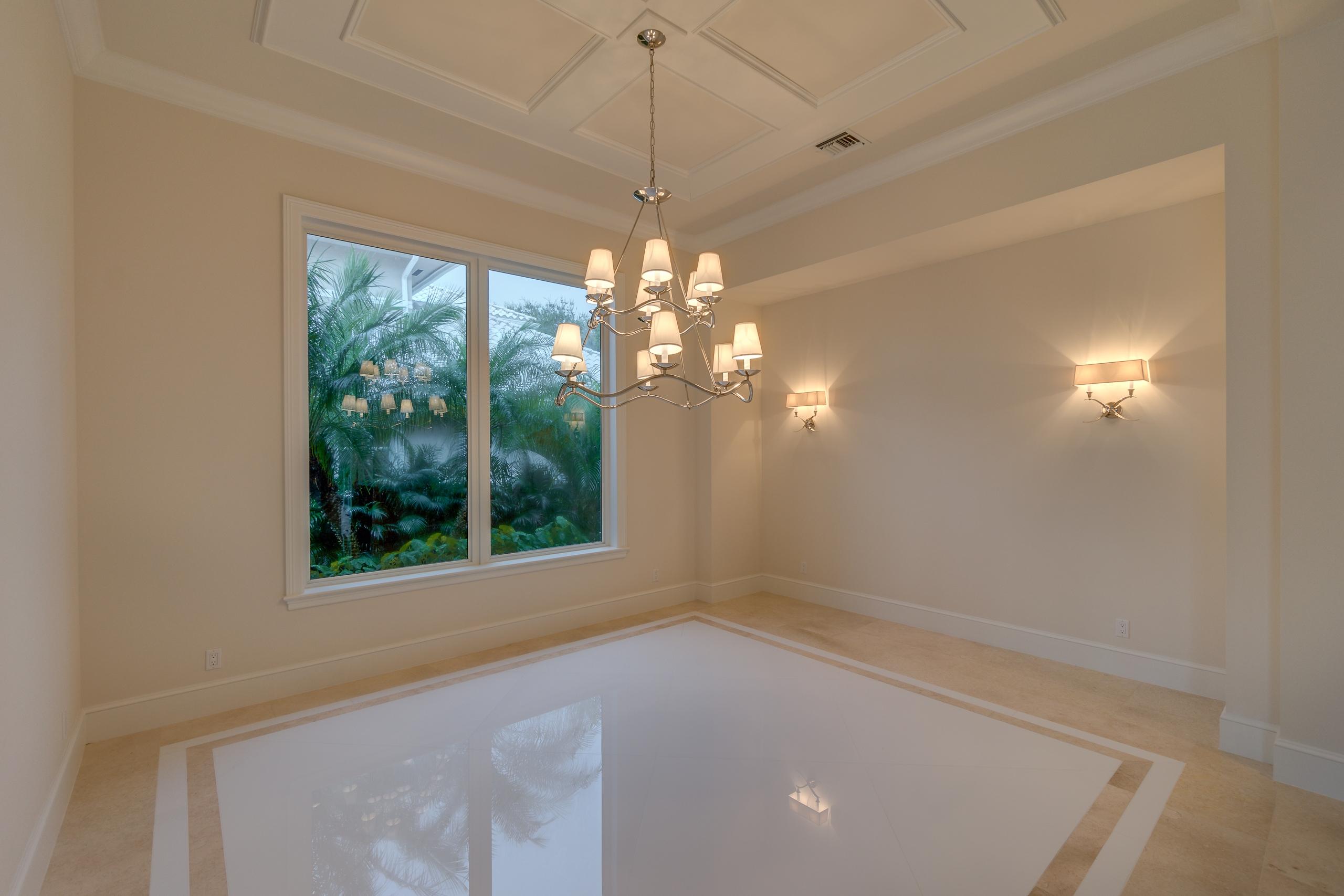 161 Commodore Drive Jupiter, FL 33477 - Photo 5 of 57 161 commodore dining room