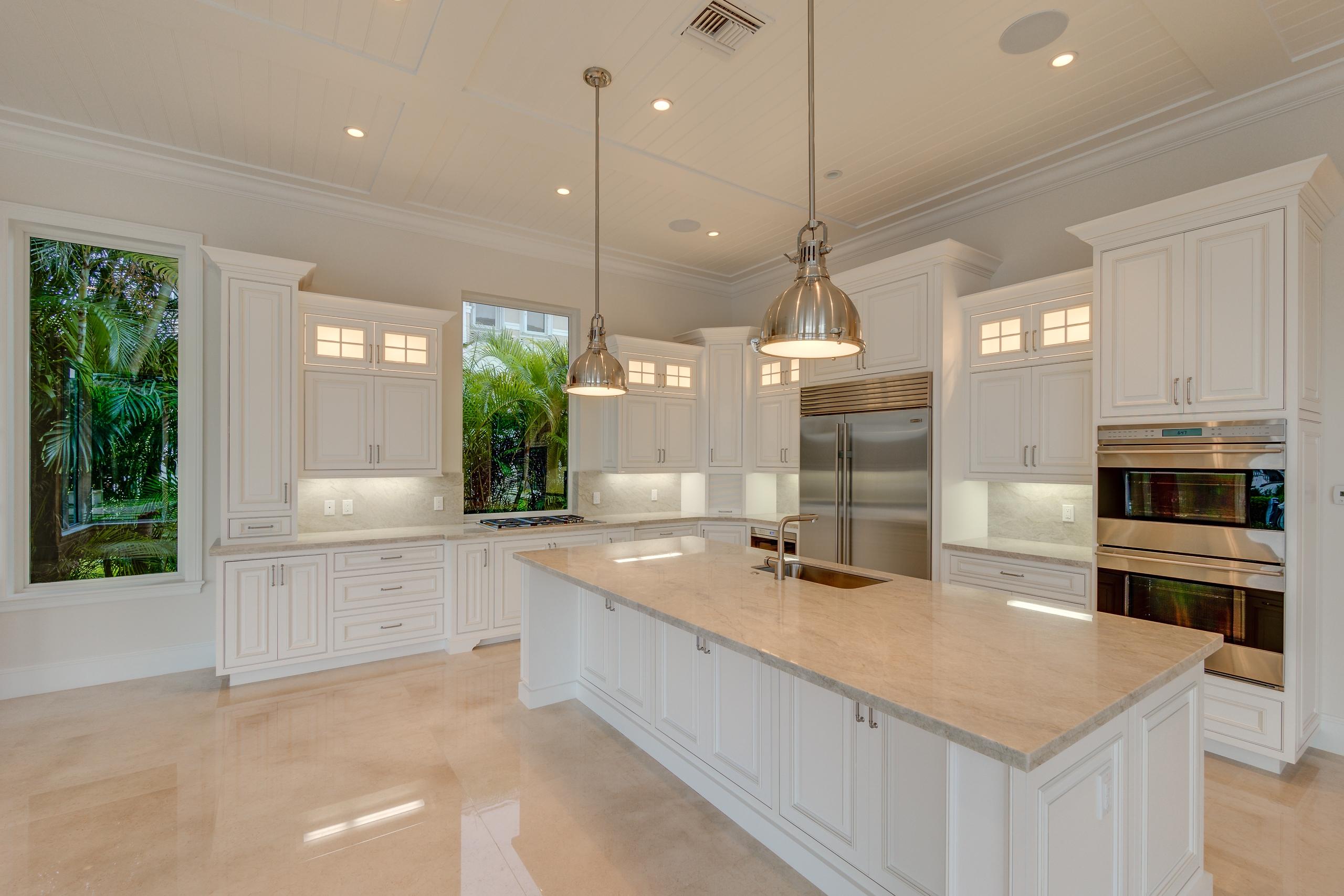 161 Commodore Drive Jupiter, FL 33477 - Photo 7 of 57 161 commodore kitchen