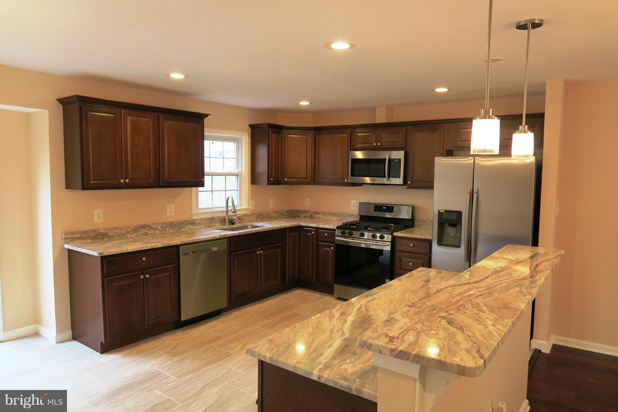 7845 Painted Daisy Drive Springfield, VA 22152 - Photo 12 of 46