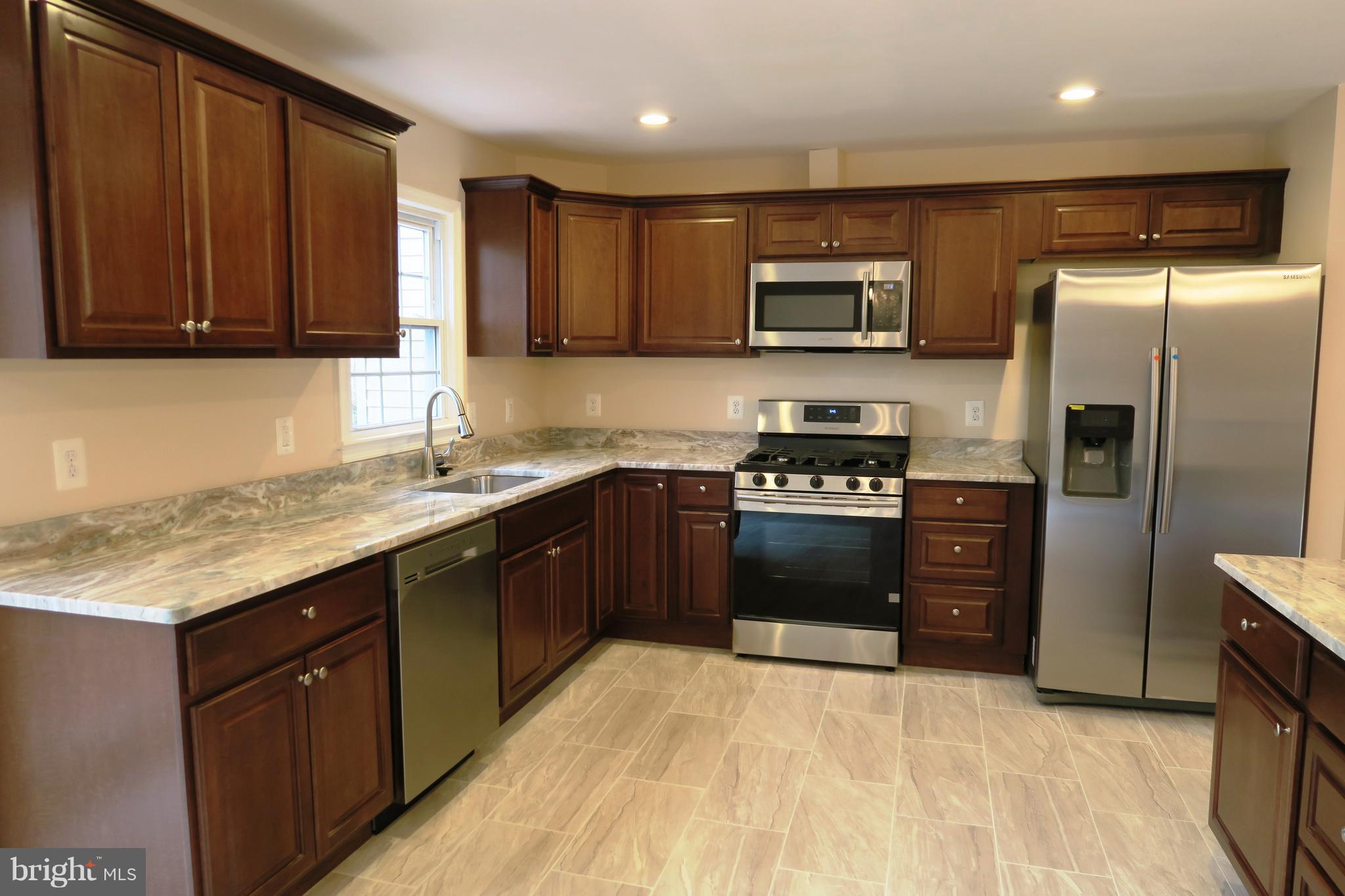 7845 Painted Daisy Drive Springfield, VA 22152 - Photo 14 of 46