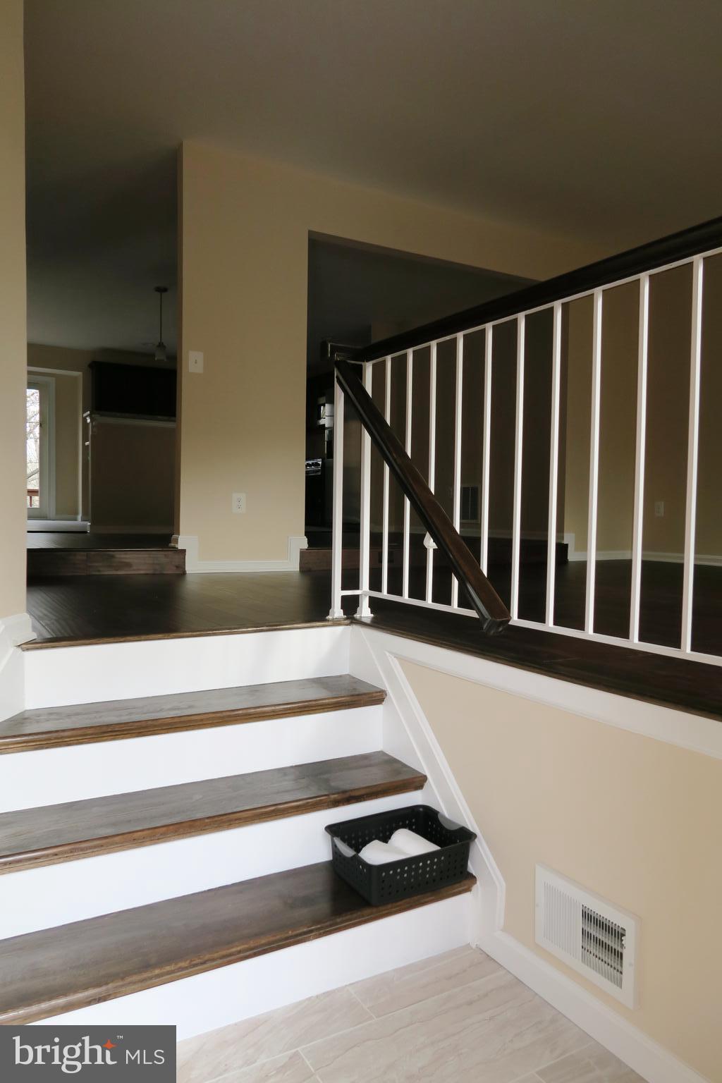 7845 Painted Daisy Drive Springfield, VA 22152 - Photo 5 of 46