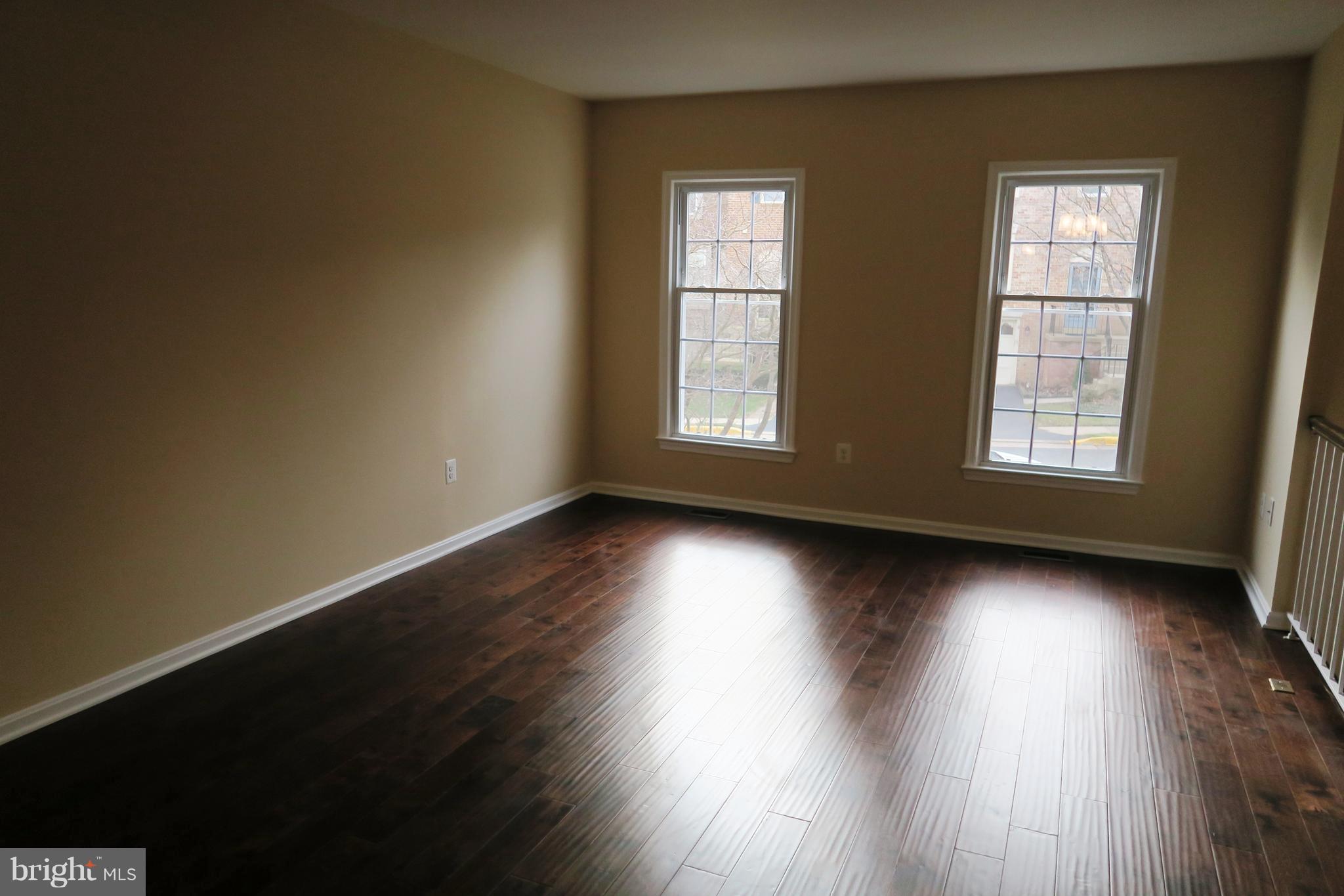 7845 Painted Daisy Drive Springfield, VA 22152 - Photo 8 of 46