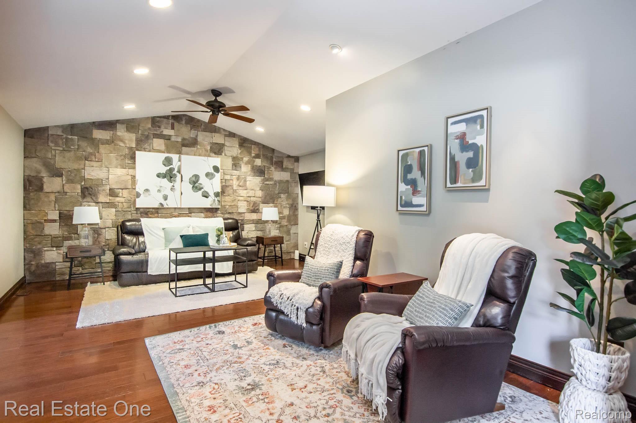 3252 Baldwin Road Metamora, MI 48455 - Photo 13 of 31 IMG_1370.jpg