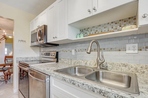 $1,500 | 404 Sandpiper Drive, Unit D, Fort Pierce, FL 34982