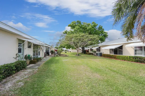 $1,500 | 404 Sandpiper Drive, Unit D, Fort Pierce, FL 34982