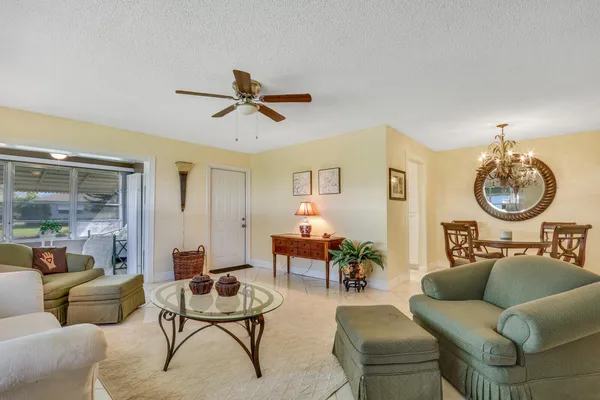 $1,500 | 404 Sandpiper Drive, Unit D, Fort Pierce, FL 34982