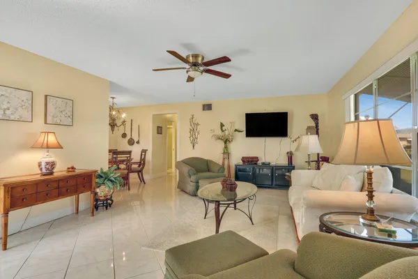 $1,500 | 404 Sandpiper Drive, Unit D, Fort Pierce, FL 34982