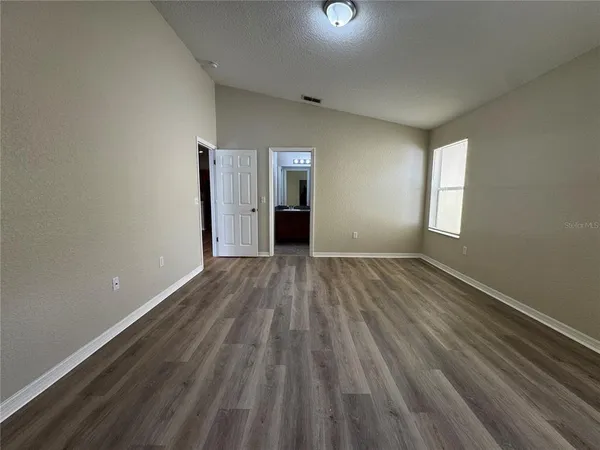 $1,700 | 12388 Northeast 48th Loop, Oxford, FL 34484