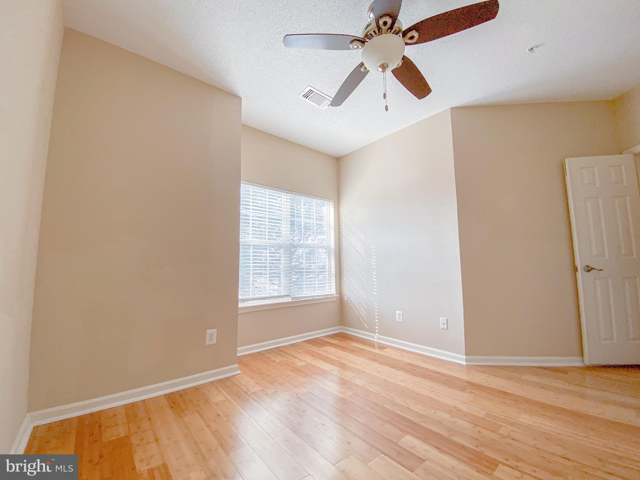 1700 Lake Shore Crest Drive, Unit 23 Reston, VA 20190 - Photo 19 of 39