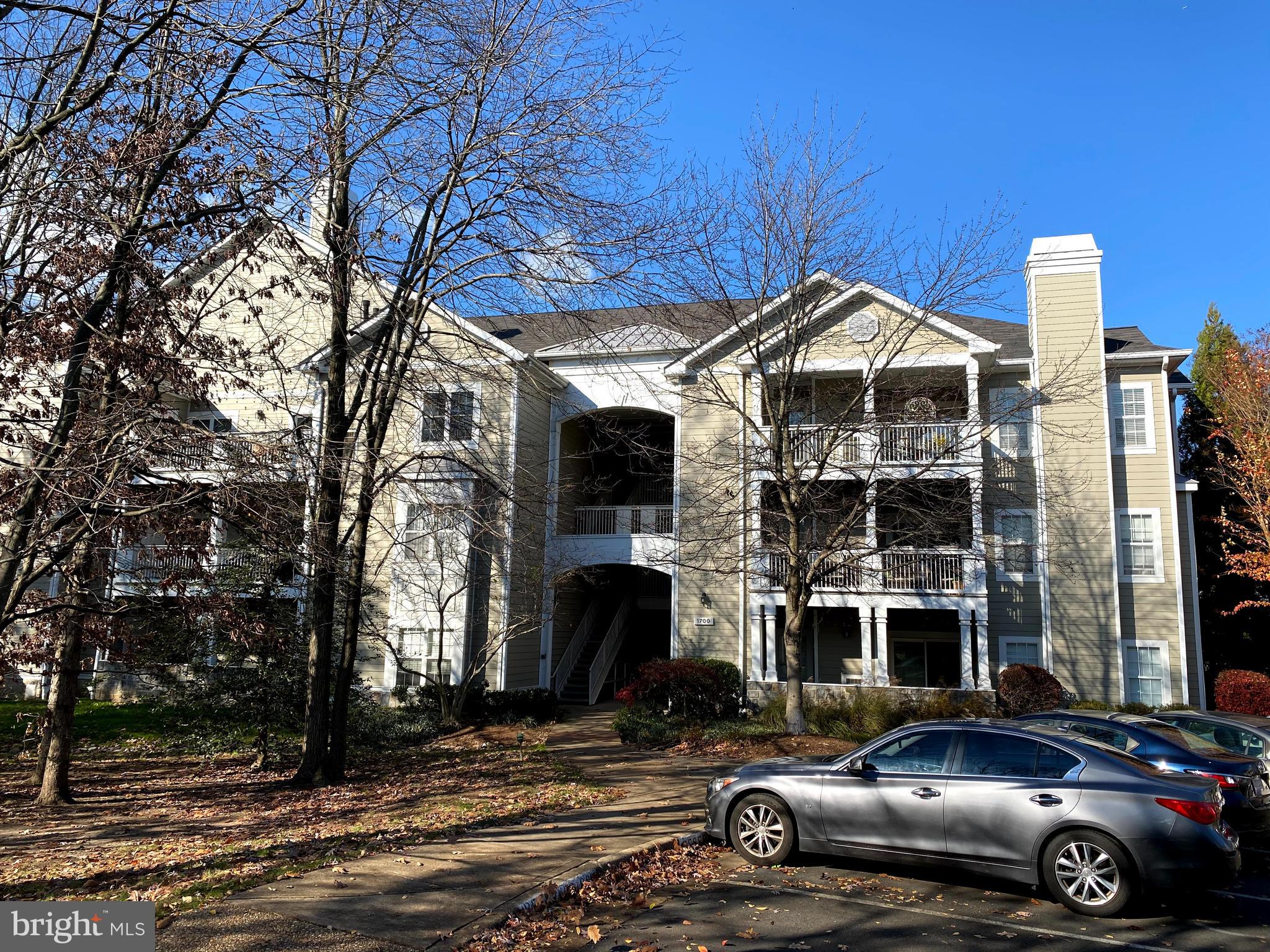 1700 Lake Shore Crest Drive, Unit 23 Reston, VA 20190 - Photo 32 of 39